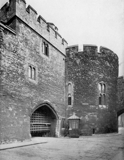 Bloody Tower, Tower of London by Unbekannt