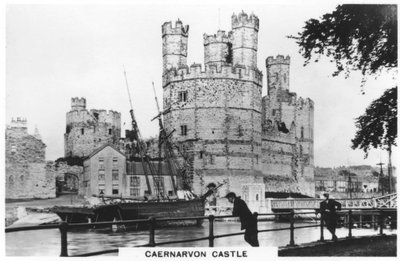 Caernarvon Castle, Caernarfon in North Wales, 1936 by Unbekannt