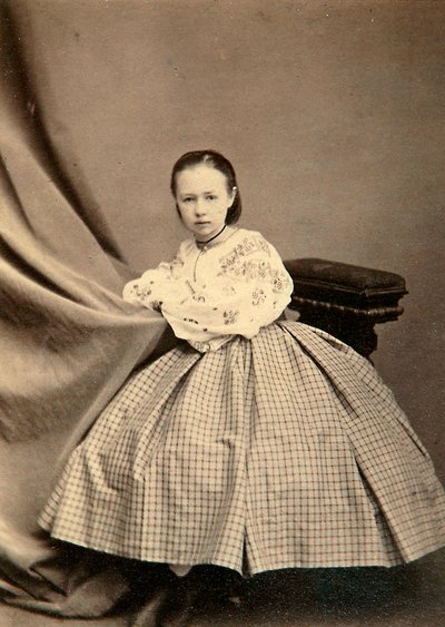Childhood portrait of Sophia Perovskaya, 1860s by Unbekannt