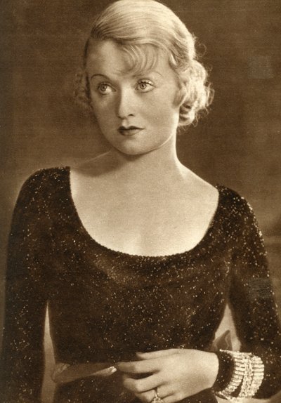 Constance Bennett, American actress by Unbekannt