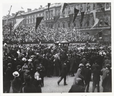 Coronation procession, London by Unbekannt