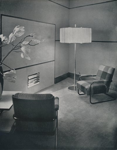 Debates studio at Broadcasting House, London, 1933 by Unbekannt