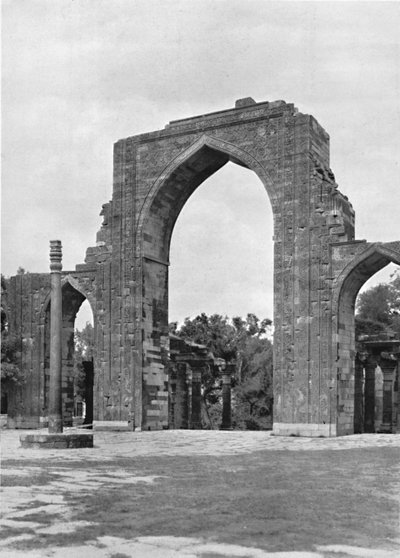 Delhi. Gate of the Qutub Mosque, c1910 by Unbekannt