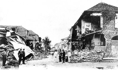 Earthquake Damage, Duke Street, Kingston, Jamaica by Unbekannt