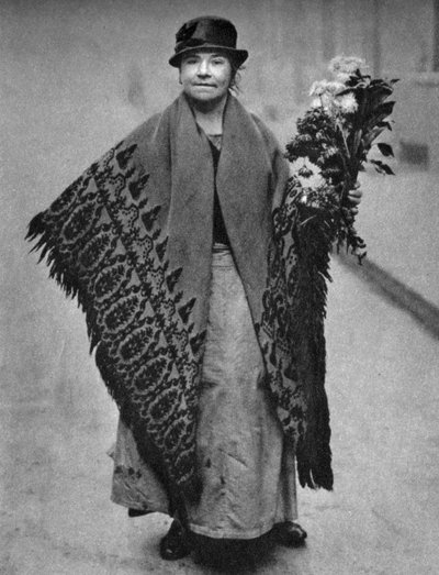 Flower Girl, London by Unbekannt