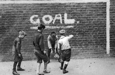 Football in the East End, London, 1926-1927 by Unbekannt