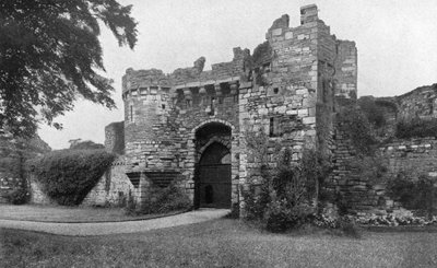 Gateway to Beaumaris Castle, Anglesey, Wales by Unbekannt