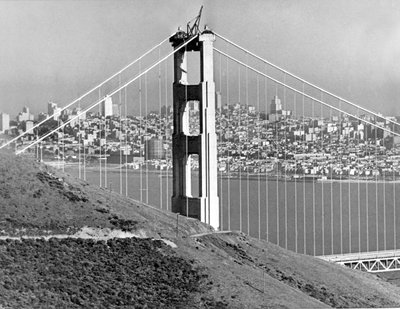 Golden Gate Bridge Tower by Unbekannt