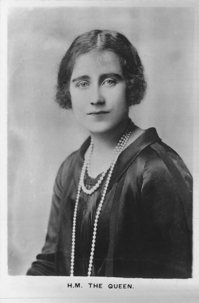 HM Queen Elizabeth, the Queen Mother by Unbekannt