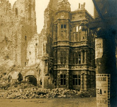Hôtel de Ville, Arras, northern France, c1914-c1918 by Unbekannt