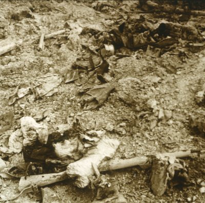 Human remains, Verdun, northern France, c1914-c1918 by Unbekannt