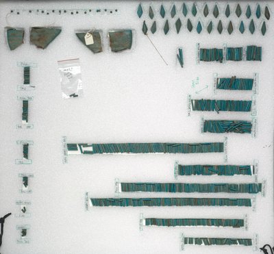 Jewelry of Senbi, 1980-1801 BC by Unbekannt