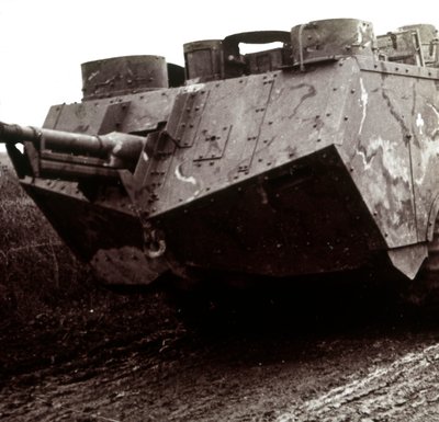 Large tank on the move by Unbekannt