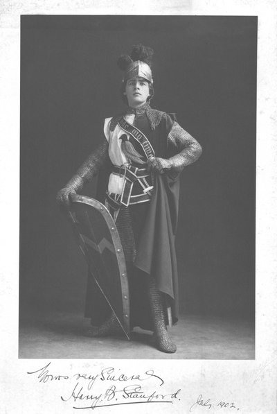 Man wearing a suit of armour, 1902 by Unbekannt