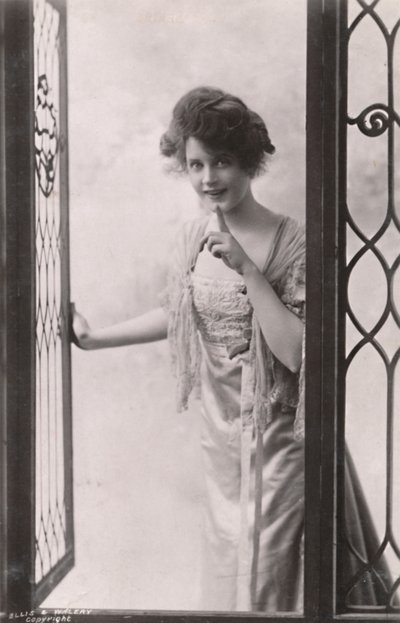 Miss Billie Burke by Unbekannt