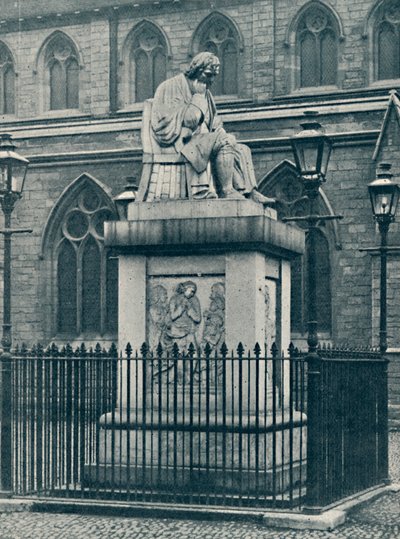 Monument to Johnson by Unbekannt