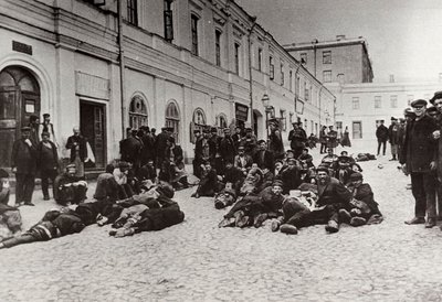 Moscow homeless shelter dwellers, Russia, c1904 by Unbekannt