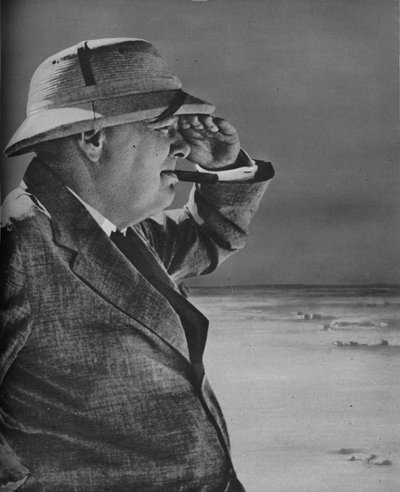 Mr. Churchill Spies the Enemy by Unbekannt