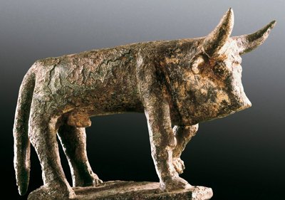 Ox, bronze sculpture by Unbekannt