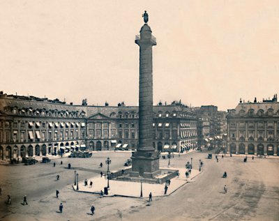 Paris - La Place Vendome by Unbekannt