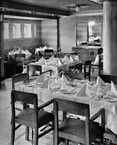Part of the Tourist Dining Saloon, 1935 by Unbekannt