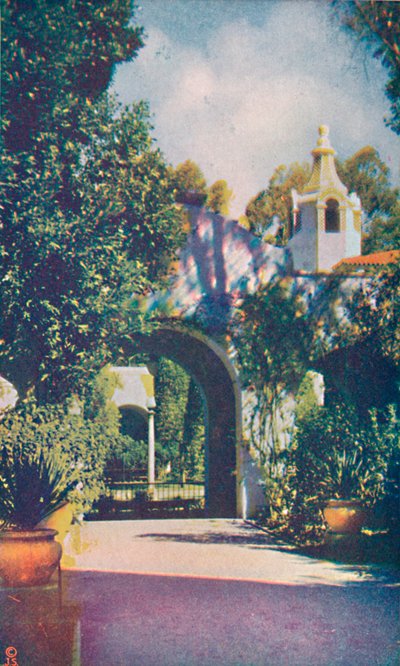 Patio of the Palace of Photography by Unbekannt