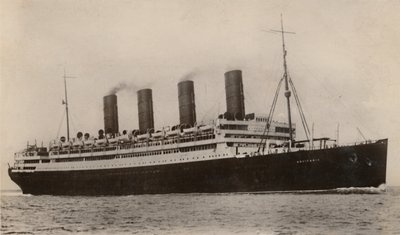 RMS Aquitania by Unbekannt