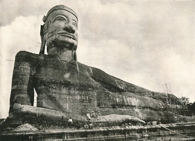 Reclined Buddha, Wingaba, Rangoon by Unbekannt