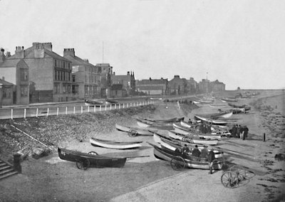 Redcar - Looking Along The Esplanade by Unbekannt
