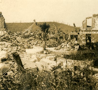 Ruined Buildings, Chavignon, Northern France by Unbekannt