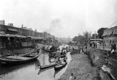 Scene from Whitely Bridge, Ashar, Iraq, 1917-1919 by Unbekannt