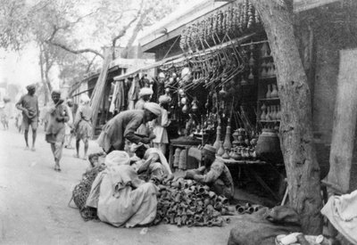 Shisha Shop, Howshera by Unbekannt