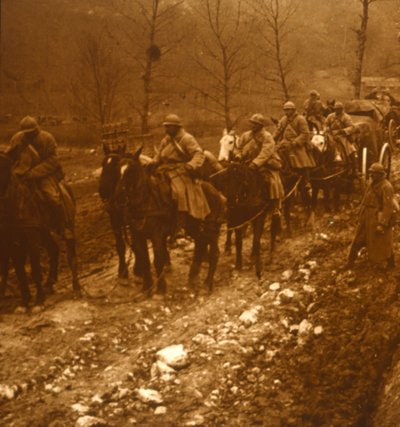 Soldiers on the move, c1914-c1918 by Unbekannt