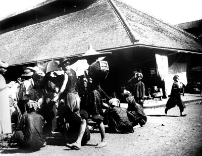 Street Scene, Saigon, 1900 by Unbekannt