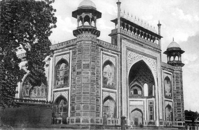 Taj Mahal Gate, Agra by Unbekannt