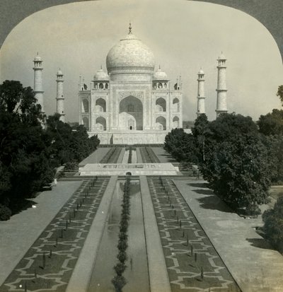 The Taj Mahal, Agra, India by Unbekannt