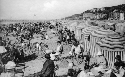 The Beach, Trouville, France, c1920s by Unbekannt