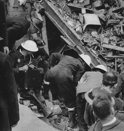 The search goes on, 1941-1942 by Unbekannt