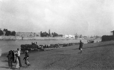 Tigris River, Baghdad, Iraq by Unbekannt