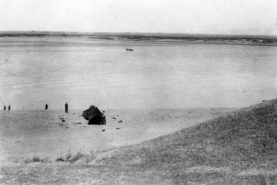Tigris River, Samarra, Mesopotamia, 1918 by Unbekannt