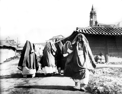 Women, Nam San, Korea, 1900 by Unbekannt