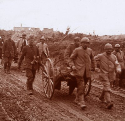 Wounded, Neuville, northern France by Unbekannt
