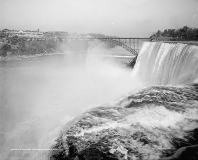Clifton Hotel and American Falls, Niagara by Unbekannter Künstler