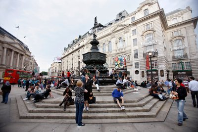 Piccadilly Circus, London by Unbekannt