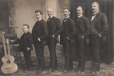 Unidentified Schrammel Sextett, c.1910 by Unbekannter Künstler