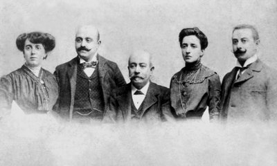 Portrait of the Fino Family by Unknown photographer