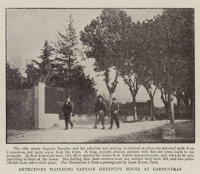 Detectives watching Captain Dreyfus