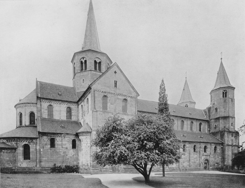 Godehardikirche by Photographer German