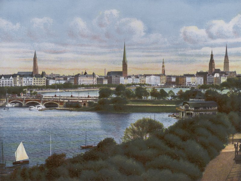 Hamburg: Lombards Bridge by Photographer German